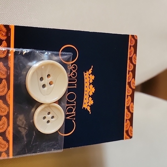 Carlo Lusso-2 button beige Jacket Size 38 L. NWT. - Picture 12 of 12